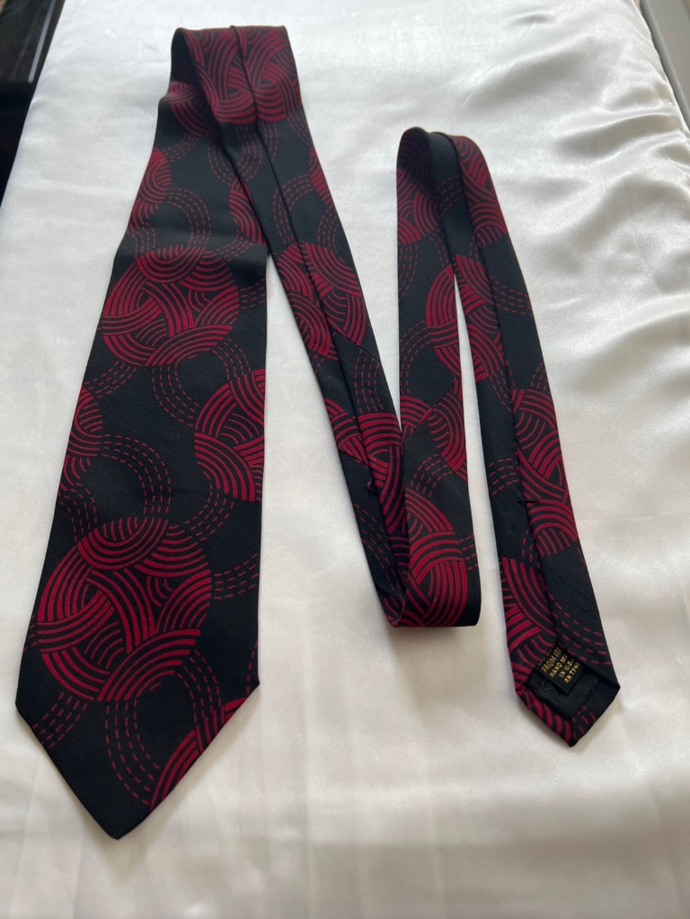 Vintage AKM (Anne Klein Men) Black Tie with Red Circular Geometric Pattern